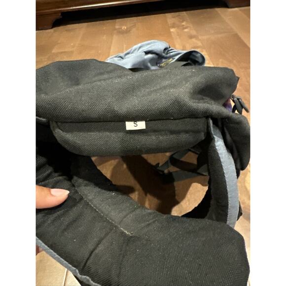 Overland Equipment Canvas Hiking Backpack – Small Trail Bag, Overnight Storage - Picture 3 of 5